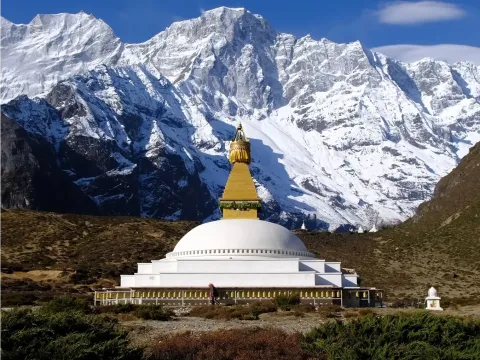 The 3 AM Wake-Up Call Nobody Tells You About: Real Stories from Everest Base Camp