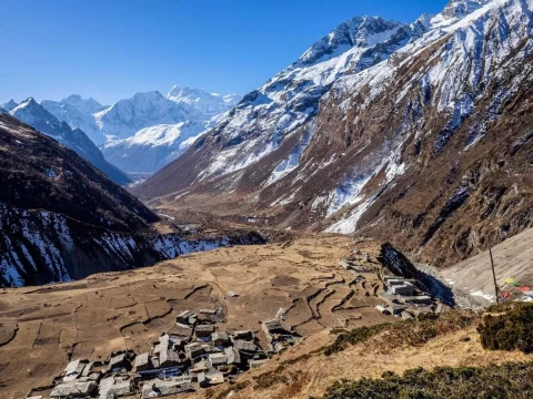 How to Do the Manaslu Circuit and Tsum Valley Trek on a Budget