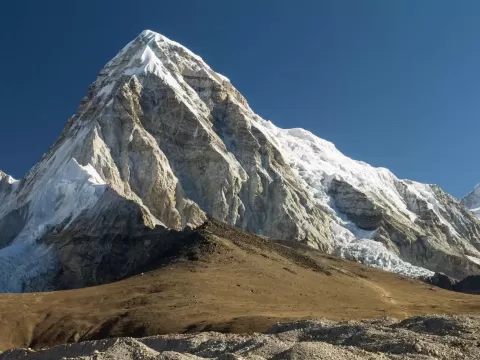 When is the Best Time to Hike to Everest Base Camp?