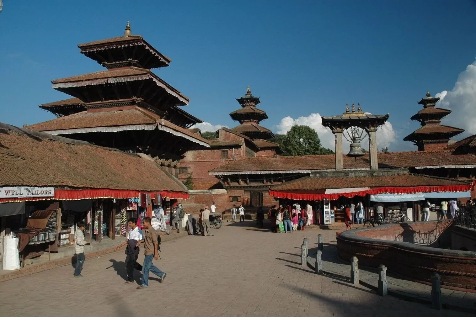 Kathmandu Pokhara Lumbini Chitwan Tour